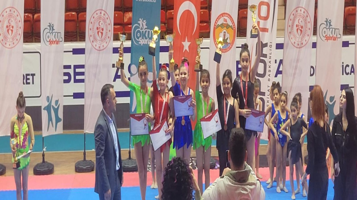Ritmik Jimnastik yarışması Adana İkinciliği